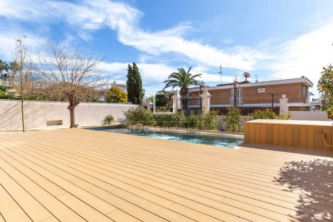 Villa for sale in Sant Just Desvern, Barcelona, Spain 5 bedrooms, 528 sq.m. No. 150351 - photo 11