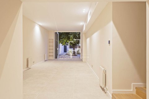 Villa for sale in Sant Just Desvern, Barcelona, Spain 5 bedrooms, 528 sq.m. No. 150351 - photo 29