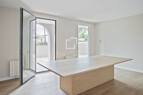 Villa for sale in Sant Just Desvern, Barcelona, Spain 5 bedrooms, 528 sq.m. No. 150351 - photo 8