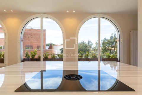 Villa for sale in Sant Just Desvern, Barcelona, Spain 5 bedrooms, 528 sq.m. No. 150351 - photo 28