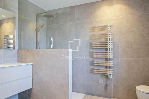 Villa for sale in Sant Just Desvern, Barcelona, Spain 5 bedrooms, 528 sq.m. No. 150351 - photo 23