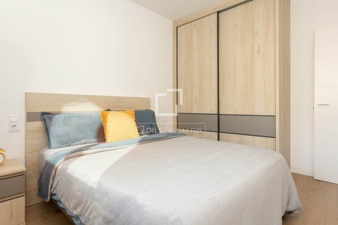 Apartment à vendre à Barcelona, Espagne, 3 chambres, 83 m2 No. 150355 - photo 12