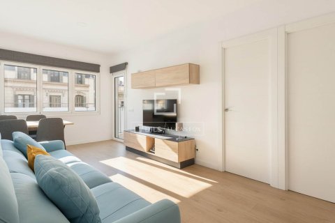 Apartment à vendre à Barcelona, Espagne, 3 chambres, 83 m2 No. 150355 - photo 6