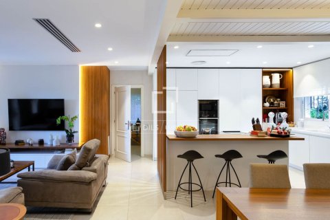 Villa for sale in Vallromanes, Barcelona, Spain 7 bedrooms, 1016 sq.m. No. 150352 - photo 15