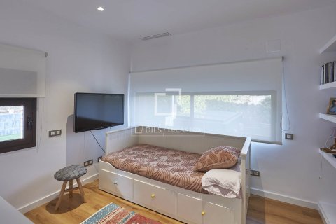 Villa for sale in Sant Vicenc De Montalt, Barcelona, Spain 5 bedrooms, 372 sq.m. No. 150349 - photo 15