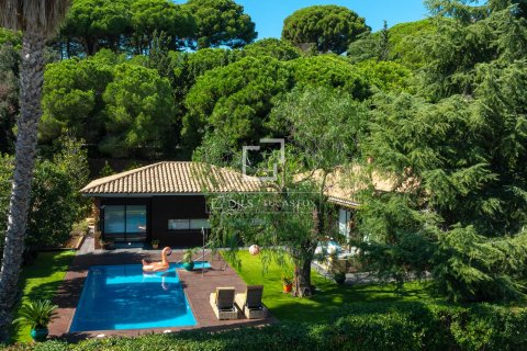 Villa for sale in Sant Vicenc De Montalt, Barcelona, Spain 5 bedrooms, 372 sq.m. No. 150349 - photo 6