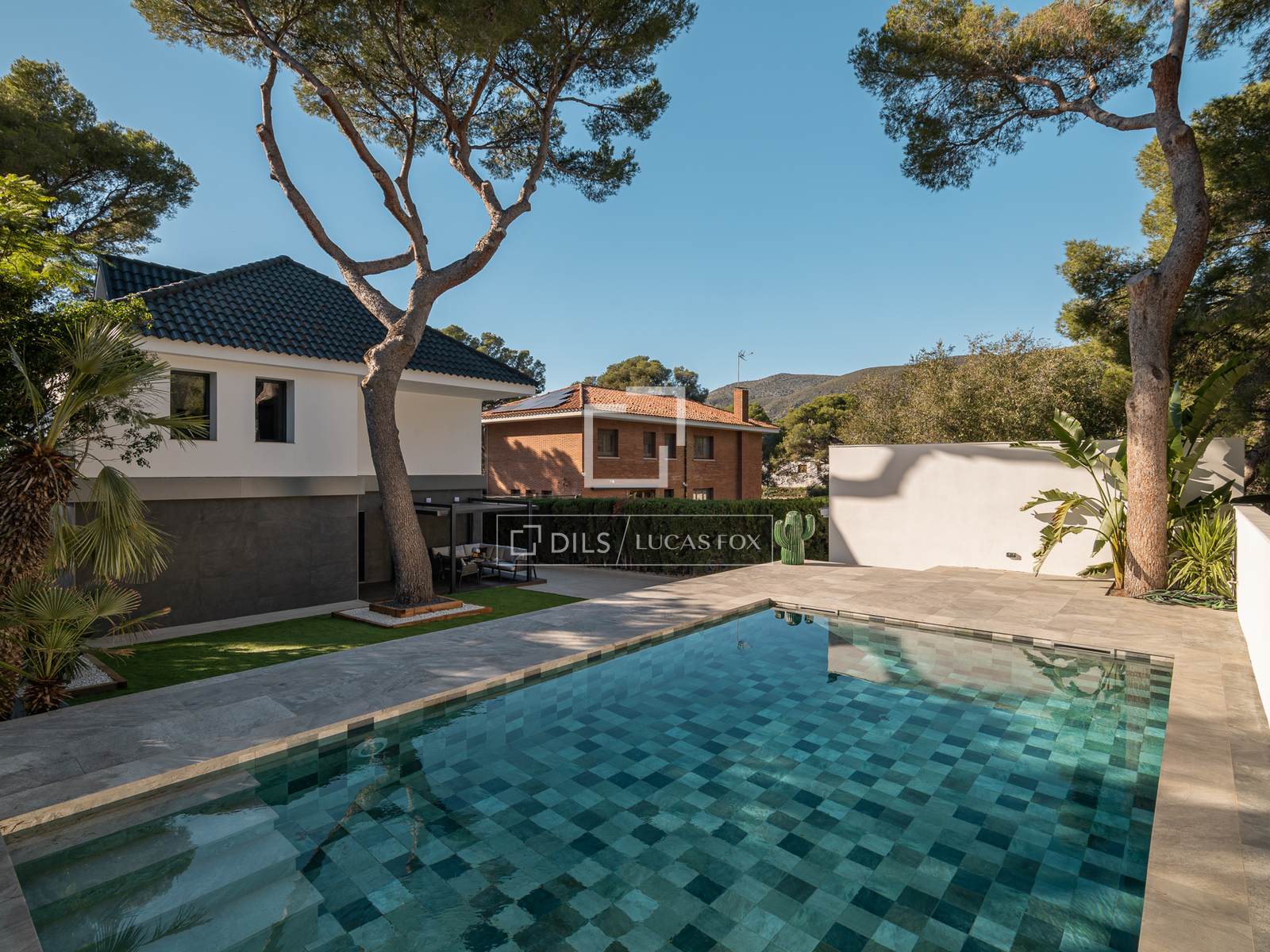 Willa w Castelldefels, Barcelona, Hiszpania 5 sypialni, 331 mkw. nr 150354