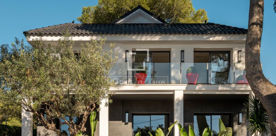 Villa a Castelldefels, Barcelona, Spagna 5 camere da letto, 331 mq. N° 150354