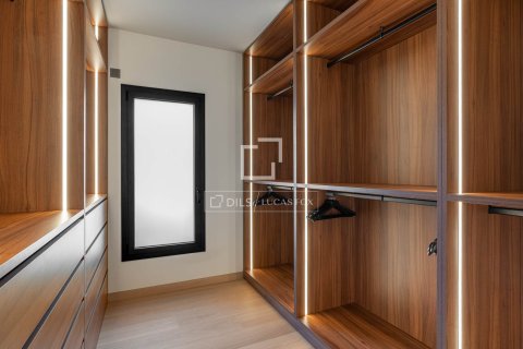 Villa in vendita a Castelldefels, Barcelona, Spagna 5 camere da letto, 331 mq. N° 150354 - foto 19