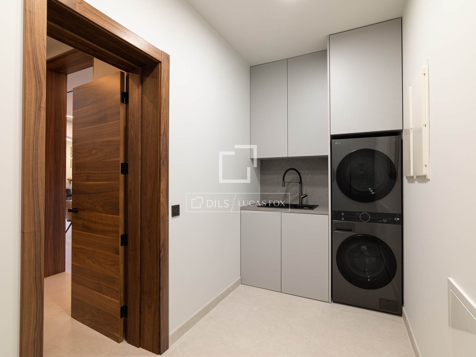 Willa w Castelldefels, Barcelona, Hiszpania 5 sypialni, 331 mkw. nr 150354