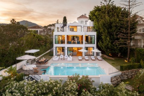 Villa till salu i Marbella, Malaga, Spanien 6 sovrum, 789 kvm. Nr. 174021 - foto 2