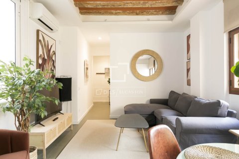 Lägenhet till salu i Barcelona, Spanien 2 sovrum, 85 kvm. Nr. 161404 - foto 3