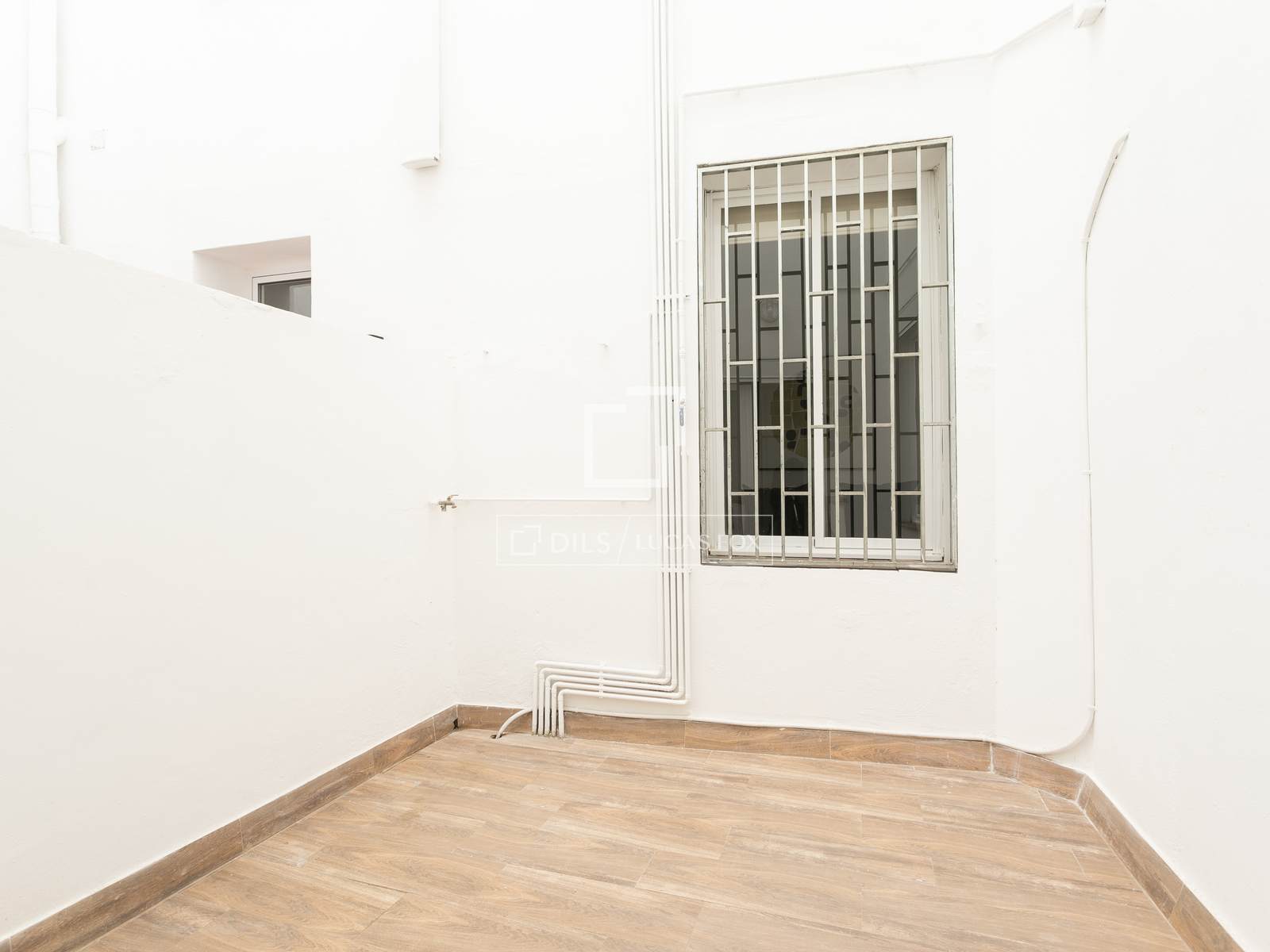 Apartment in Barcelona, Spain 2 bedrooms, 85 sq.m. No. 161404