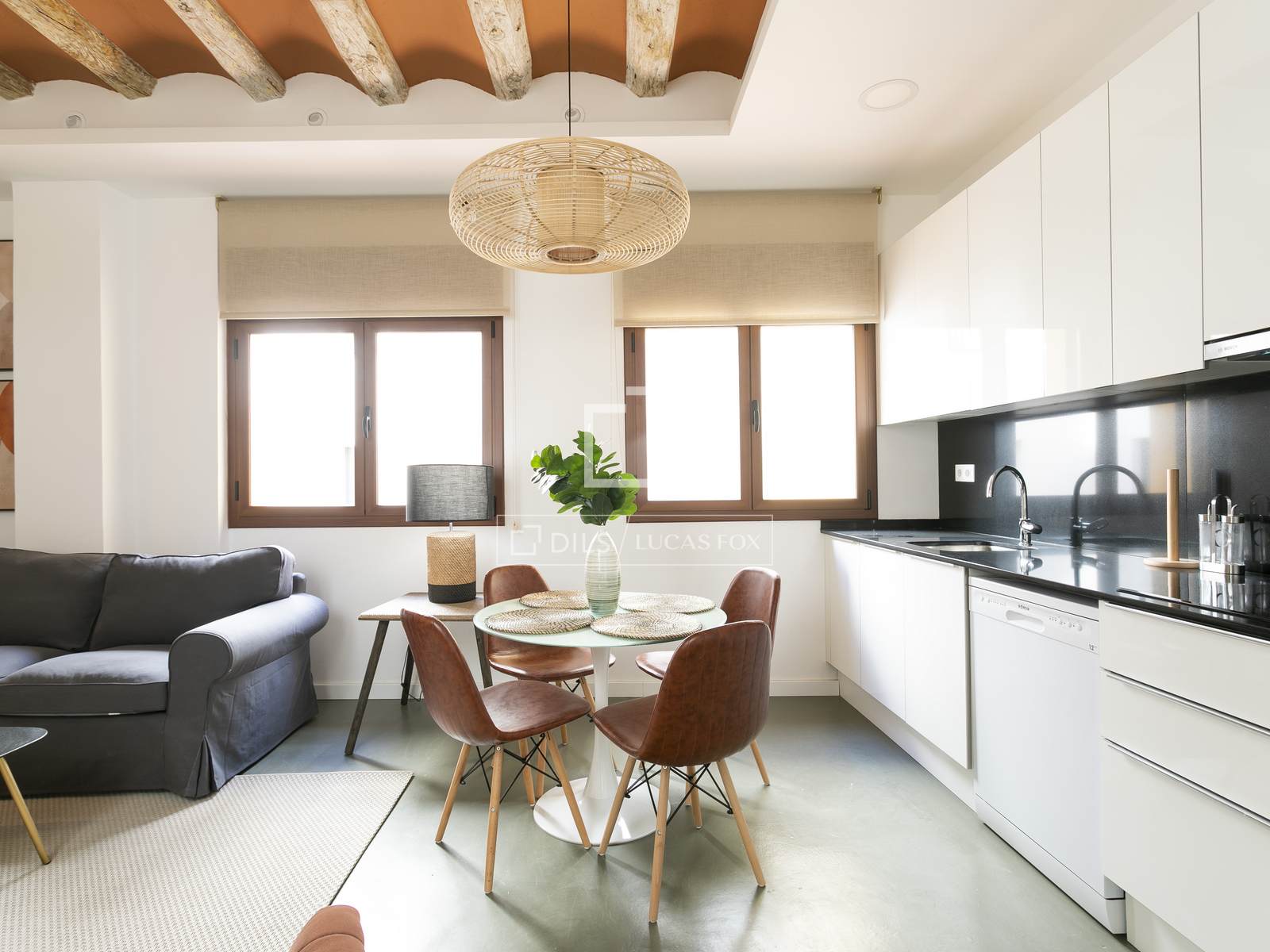 Apartment in Barcelona, Spain 2 bedrooms, 85 sq.m. No. 161404