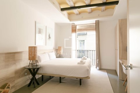 Lägenhet till salu i Barcelona, Spanien 2 sovrum, 85 kvm. Nr. 161404 - foto 16