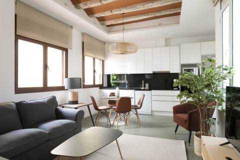 Lägenhet till salu i Barcelona, Spanien 2 sovrum, 85 kvm. Nr. 161404 - foto 2