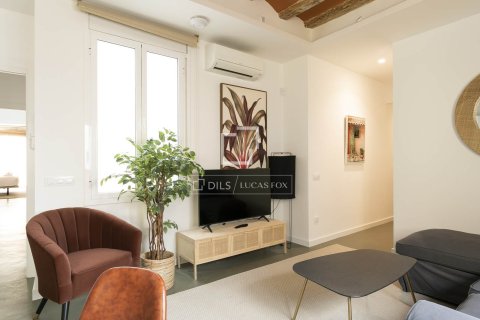 Lägenhet till salu i Barcelona, Spanien 2 sovrum, 85 kvm. Nr. 161404 - foto 4