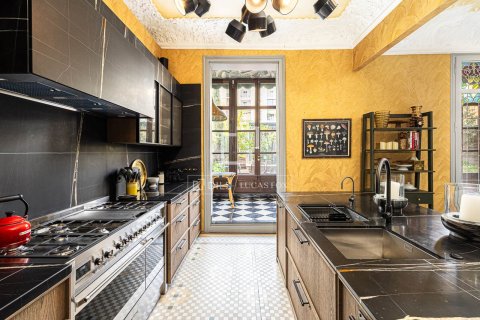 Apartment à vendre à Barcelona, Espagne, 4 chambres, 284 m2 No. 161401 - photo 6