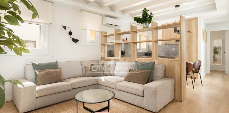 Huoneisto Barcelona, Espanja 2 makuuhuonetta, 67 m2 No. 161405