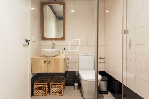 Huoneisto myytävänä Barcelona, Espanja, 2 makuuhuonetta, 67 m2 No. 161405 - kuva 28