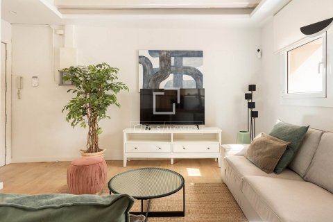 Huoneisto myytävänä Barcelona, Espanja, 2 makuuhuonetta, 67 m2 No. 161405 - kuva 8