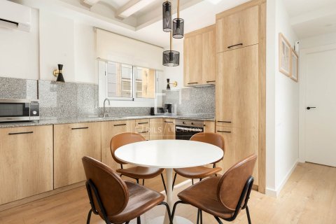 Huoneisto myytävänä Barcelona, Espanja, 2 makuuhuonetta, 67 m2 No. 161405 - kuva 15