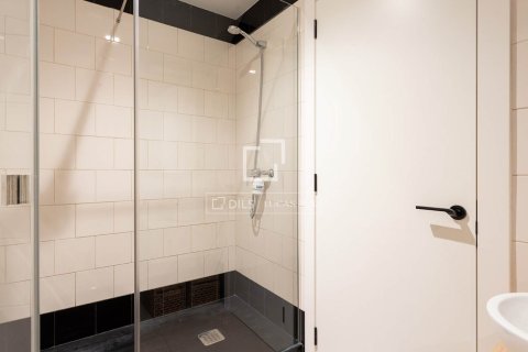Huoneisto myytävänä Barcelona, Espanja, 2 makuuhuonetta, 67 m2 No. 161405 - kuva 29