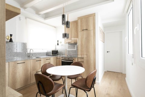 Lägenhet till salu i Barcelona, Spanien 2 sovrum, 67 kvm. Nr. 161405 - foto 6