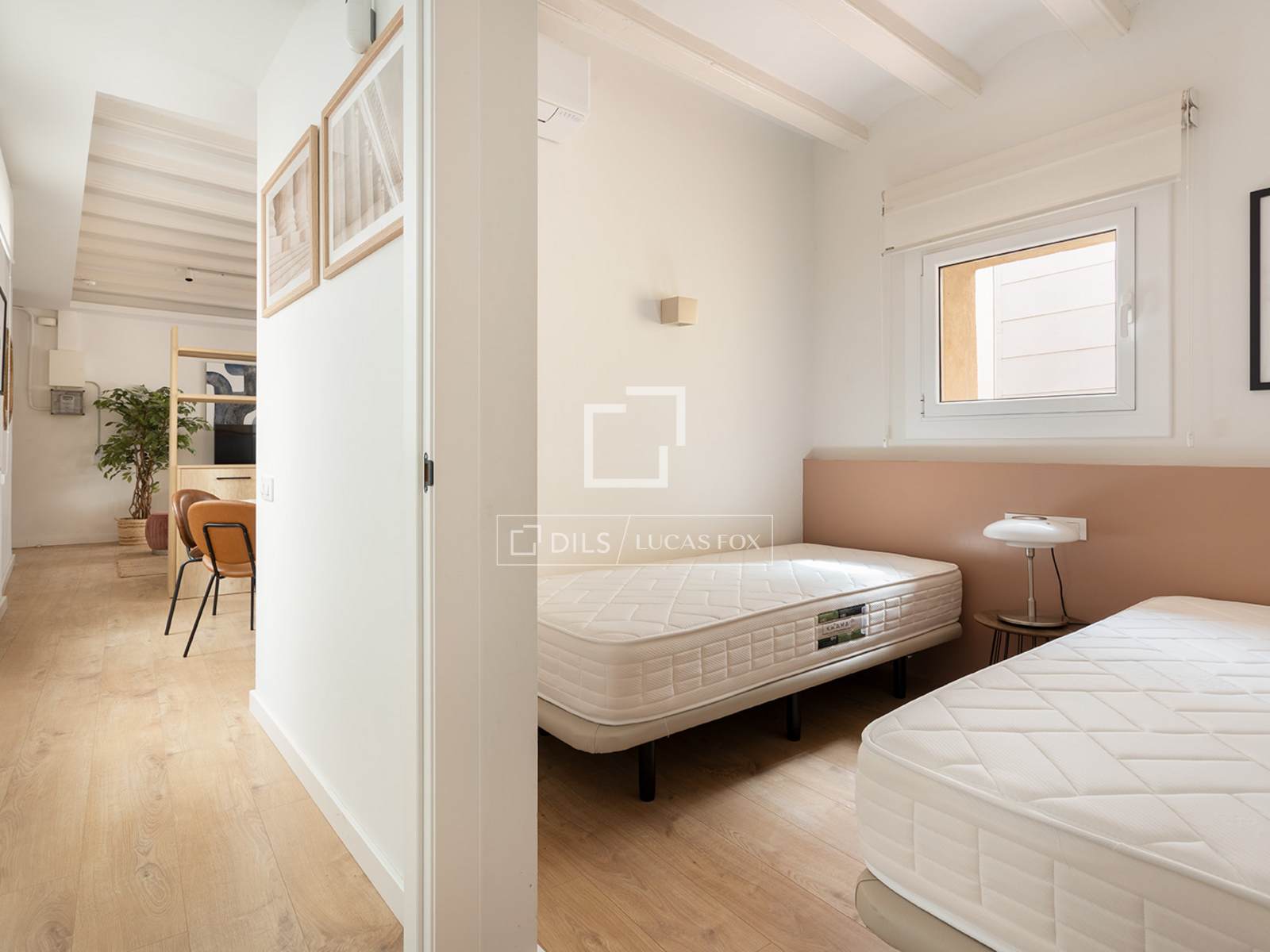 Wohnung in Barcelona, Spanien 2 Schlafzimmer, 67 m2 Nr. 161405