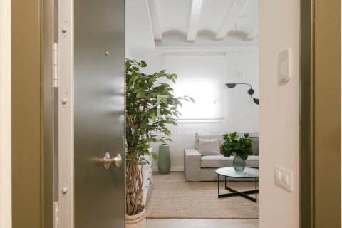 Lägenhet till salu i Barcelona, Spanien 2 sovrum, 67 kvm. Nr. 161405 - foto 24