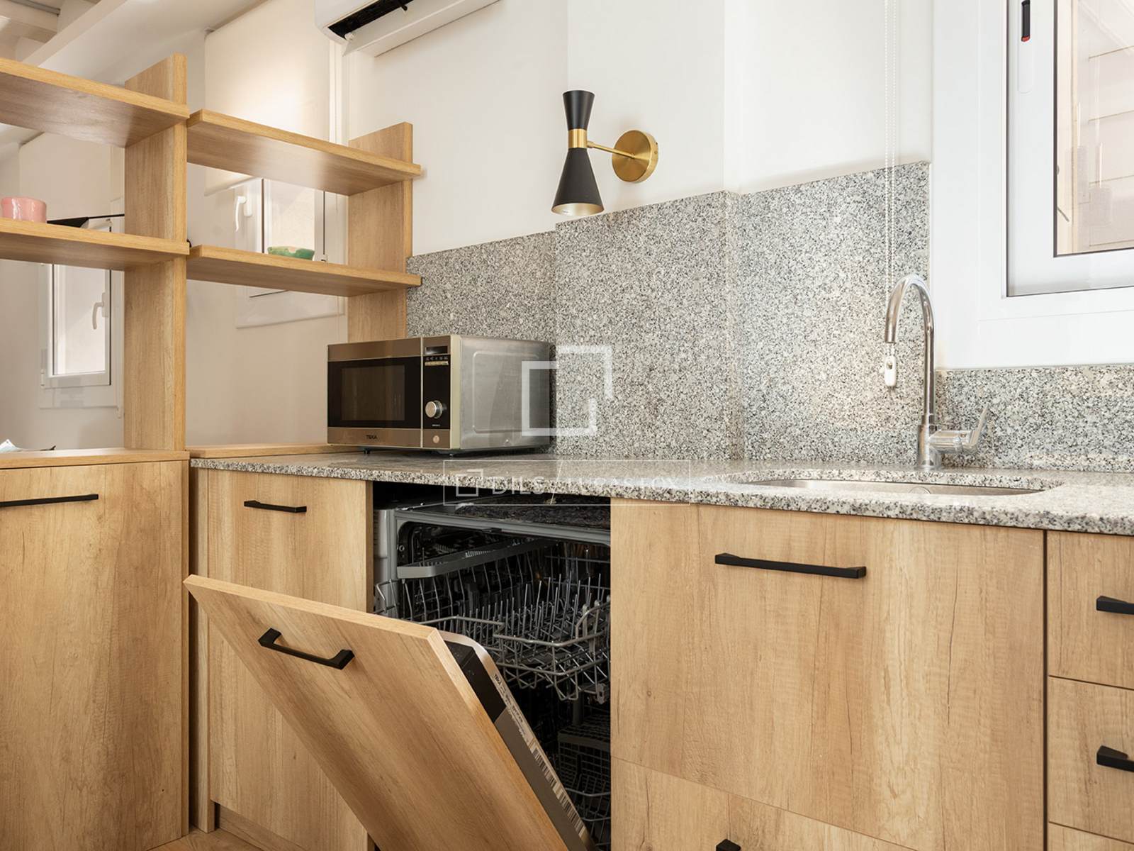 Wohnung in Barcelona, Spanien 2 Schlafzimmer, 67 m2 Nr. 161405