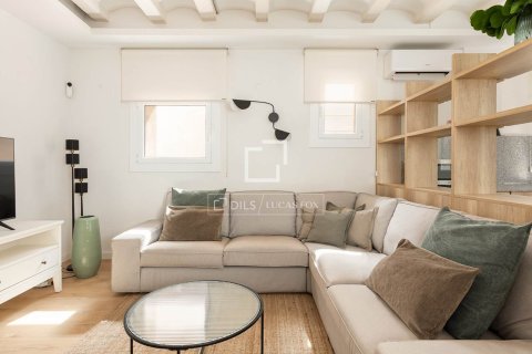 Huoneisto myytävänä Barcelona, Espanja, 2 makuuhuonetta, 67 m2 No. 161405 - kuva 5