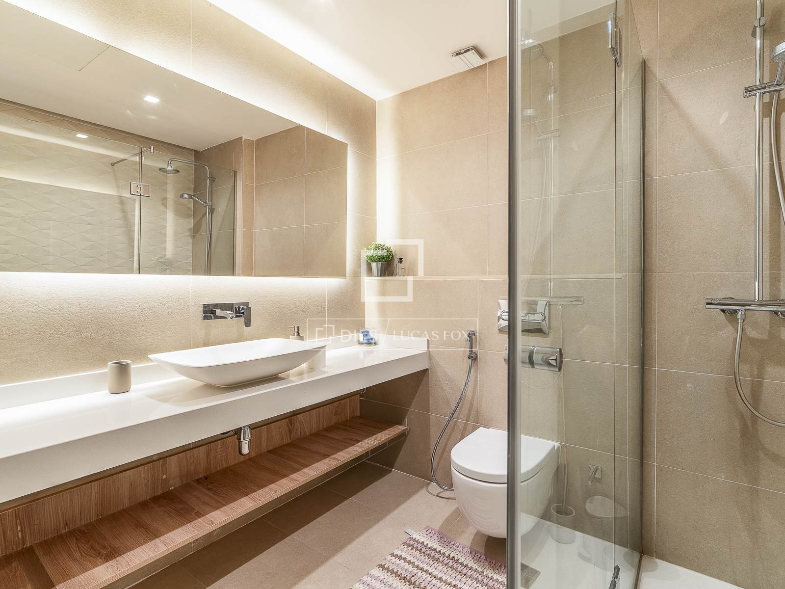 Appartamento a Barcelona, Spagna 4 camere da letto, 169 mq. N° 161403