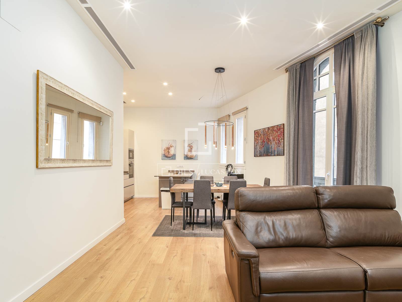 Appartamento a Barcelona, Spagna 4 camere da letto, 169 mq. N° 161403
