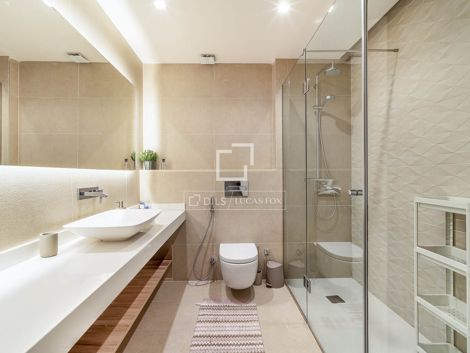 Appartamento a Barcelona, Spagna 4 camere da letto, 169 mq. N° 161403