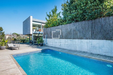 Villa for sale in Valldoreix, Barcelona, Spain 6 bedrooms, 447 sq.m. No. 161399 - photo 11