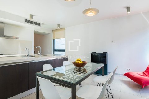 Villa for sale in Valldoreix, Barcelona, Spain 6 bedrooms, 447 sq.m. No. 161399 - photo 24