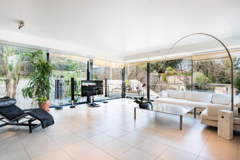Villa for sale in Valldoreix, Barcelona, Spain 6 bedrooms, 447 sq.m. No. 161399 - photo 6