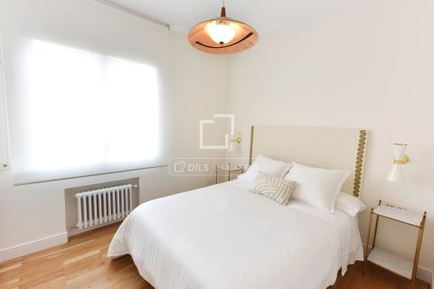 Apartment à vendre à Barcelona, Espagne, 4 chambres, 174 m2 No. 161400 - photo 17