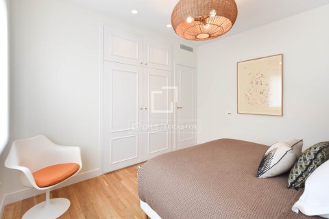 Apartment à vendre à Barcelona, Espagne, 4 chambres, 174 m2 No. 161400 - photo 23