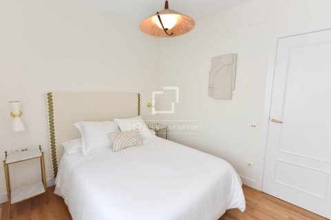 Apartment à vendre à Barcelona, Espagne, 4 chambres, 174 m2 No. 161400 - photo 18