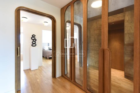 Apartment à vendre à Barcelona, Espagne, 4 chambres, 174 m2 No. 161400 - photo 14