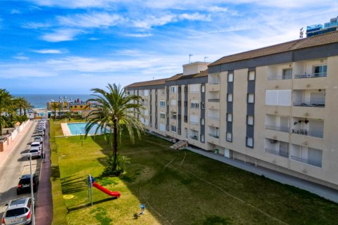 Apartament w Punta Prima, Alicante, Hiszpania 3 sypialnie, 92 mkw. nr 146639