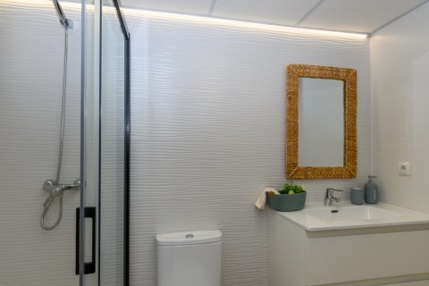 Apartment for sale in Punta Prima, Alicante, Spain 3 bedrooms, 92 sq.m. No. 146639 - photo 18