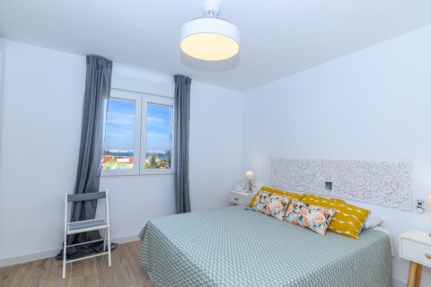 Apartment for sale in Punta Prima, Alicante, Spain 3 bedrooms, 92 sq.m. No. 146639 - photo 15