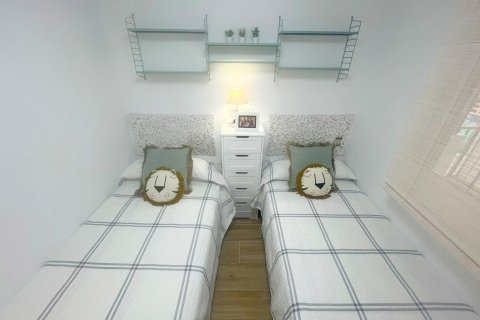 Lägenhet till salu i Punta Prima, Alicante, Spanien 3 sovrum, 92 kvm. Nr. 146639 - foto 13