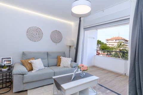 Apartment for sale in Punta Prima, Alicante, Spain 3 bedrooms, 92 sq.m. No. 146639 - photo 9
