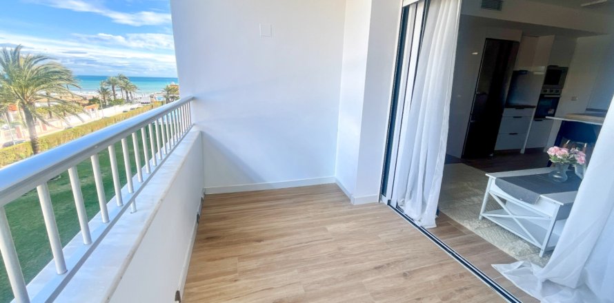 Apartament w Punta Prima, Alicante, Hiszpania 3 sypialnie, 92 mkw. nr 146639