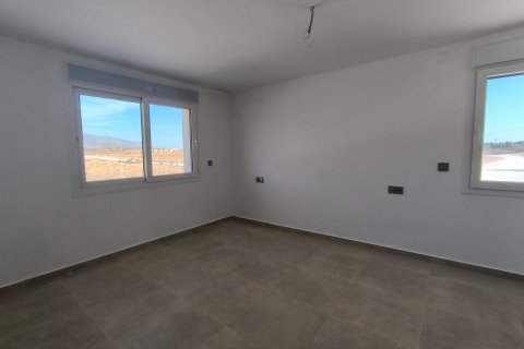 Villa till salu i Pinoso, Alicante, Spanien 3 sovrum, 153 kvm. Nr. 146640 - foto 18