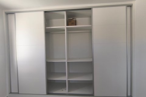 Villa till salu i Pinoso, Alicante, Spanien 3 sovrum, 153 kvm. Nr. 146640 - foto 15